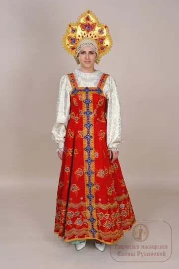 Русский народный сарафан, красный бархат