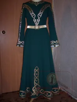 Платье ирландское, зеленое